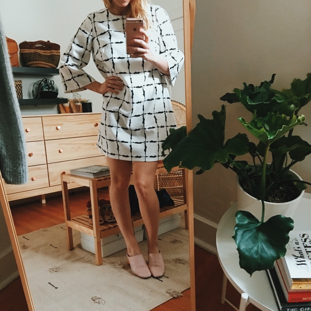 Bell sleeve mini dress